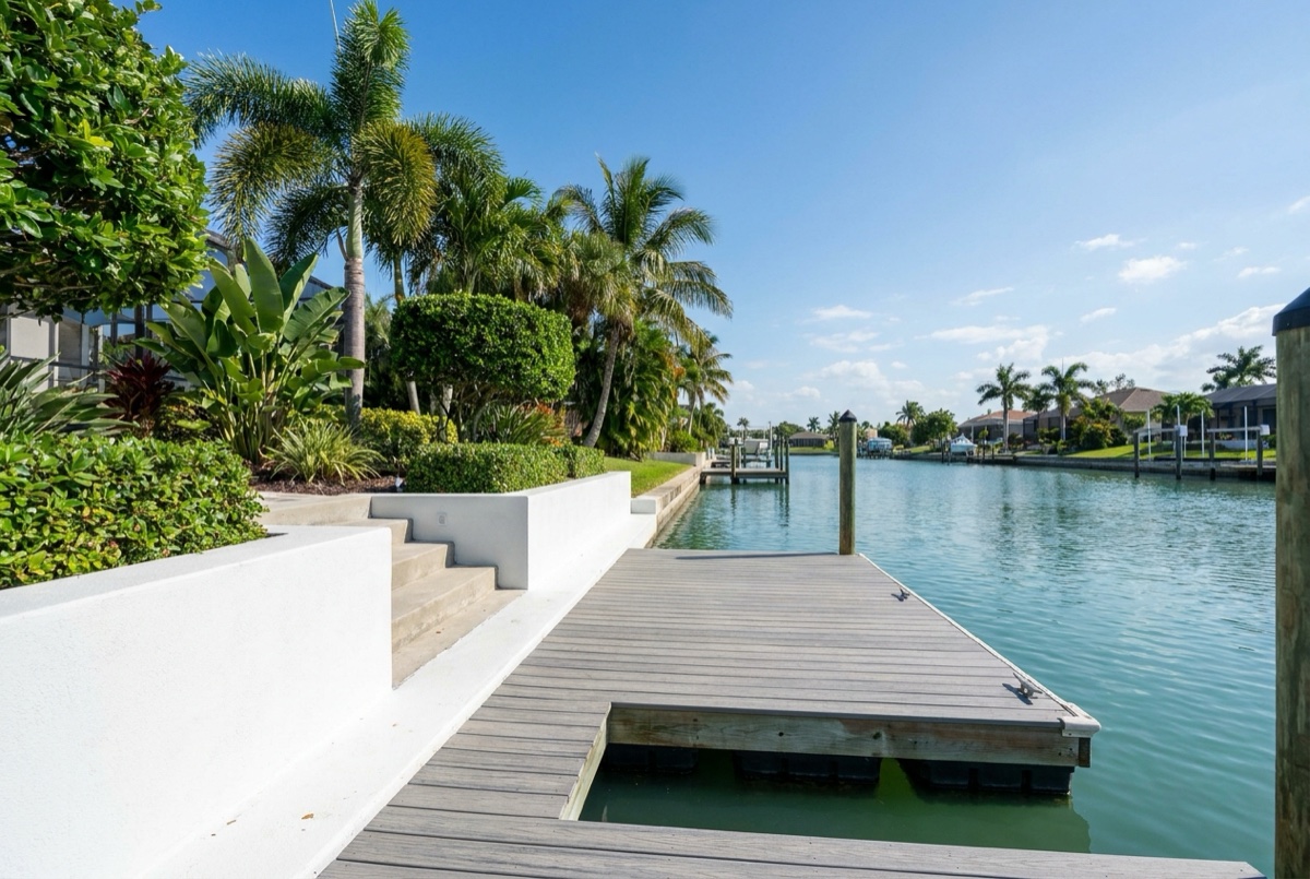 Seawalls in Southwest Florida — Florida Lifts & Docks